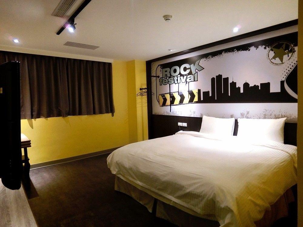 Central Hotel Taoyuan Exterior photo
